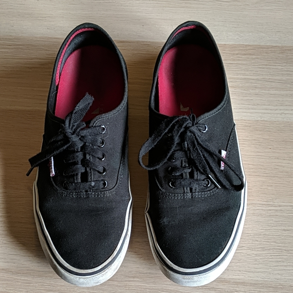 Black Vans Authentic Pro Skate Shoe